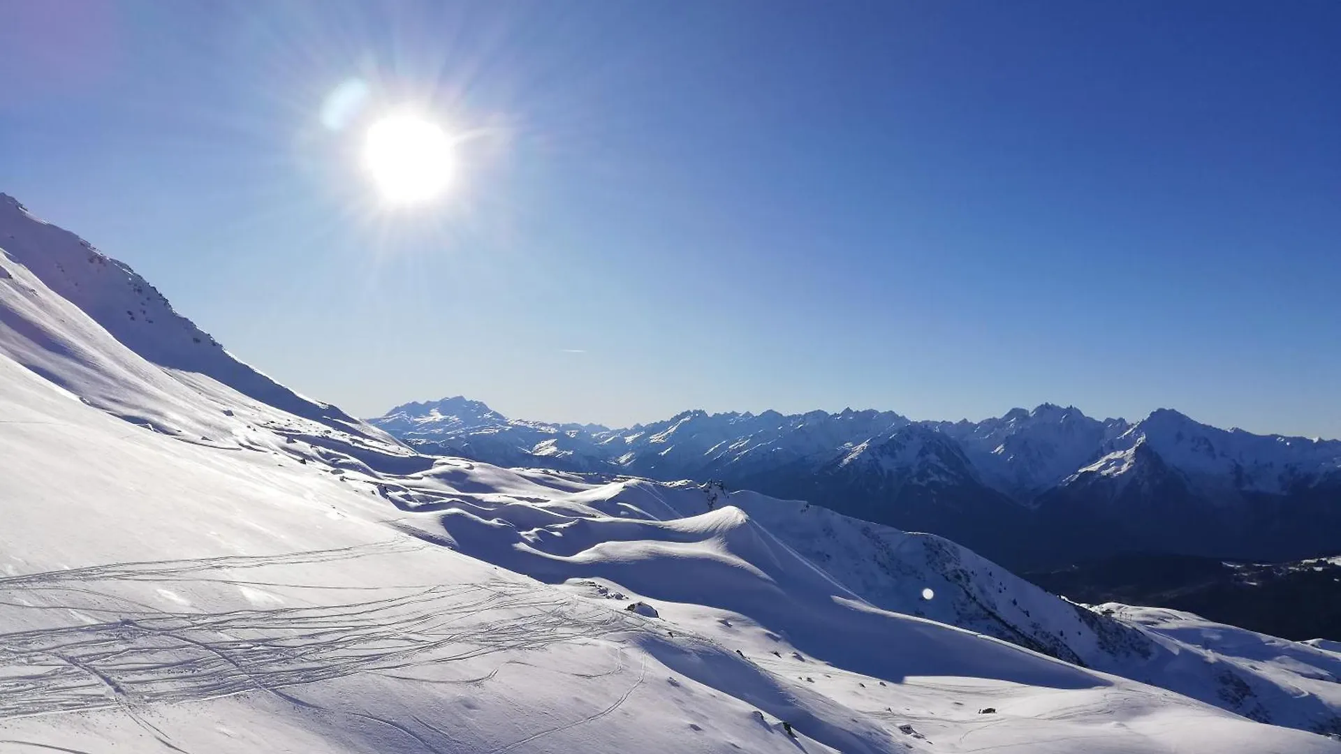 2 Pieces Sur Les Hauteurs De Saint-Francois-Longchamp 0*,  France