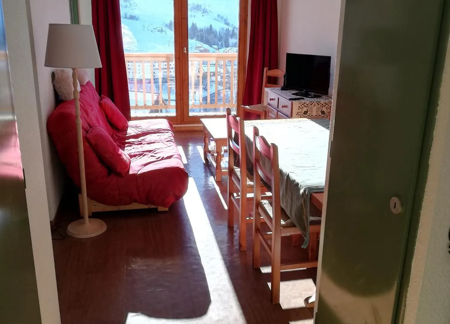 2 Pieces Sur Les Hauteurs De Saint-Francois-Longchamp Apartment
